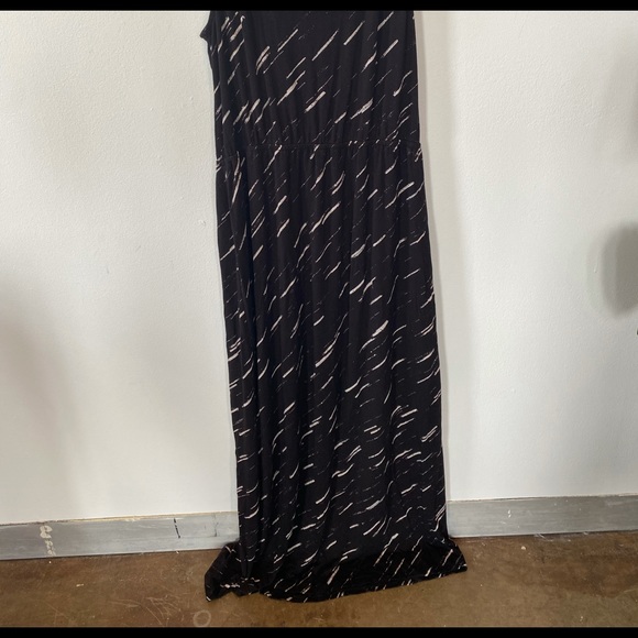 APT. 9 Ruffled Maxi Dress - Picture 2 of 2